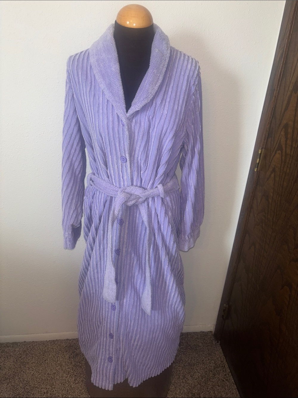 The Vermont Country Store Lavender Chanille Shawl Collar Bathrobe Size Large